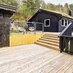 5 Person Holiday Home In Oydegard *