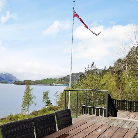 5 Person In Oydegard Nyaraló Torvikbukt