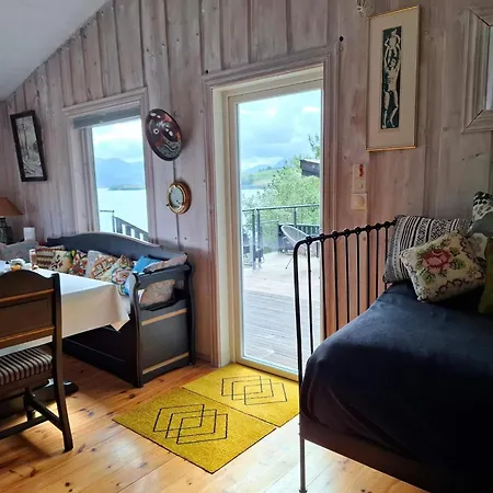 Casa de Férias 5 Person In Oydegard Torvikbukt
